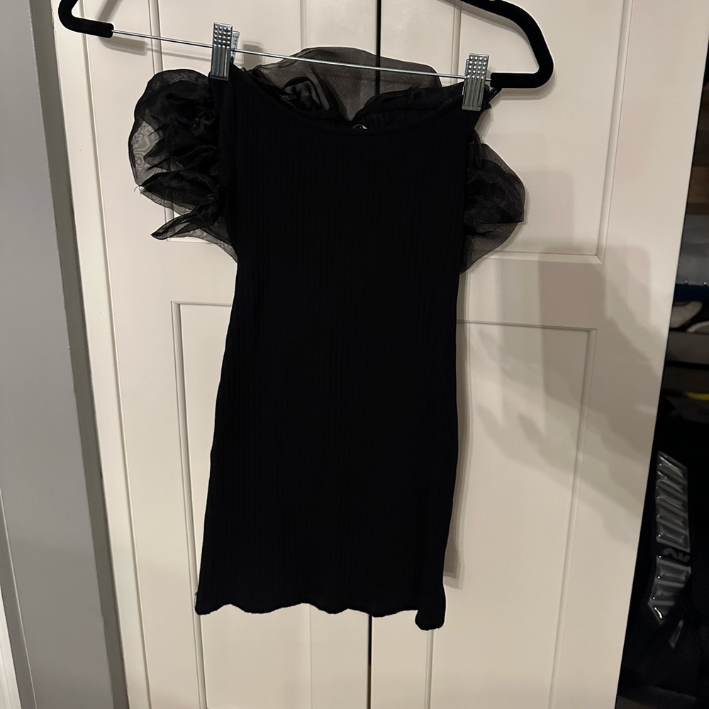 Gorgeous black strapless dress